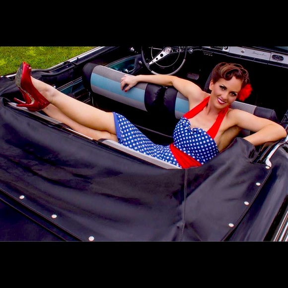 Meet your Posher, Amanda - Picture 1 of 1